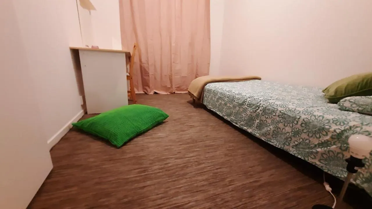 Stockholm Private Rooms In Shared Lovely, Amazing, Modern Apartment +Garden +Bbq 0*,  שבדיה