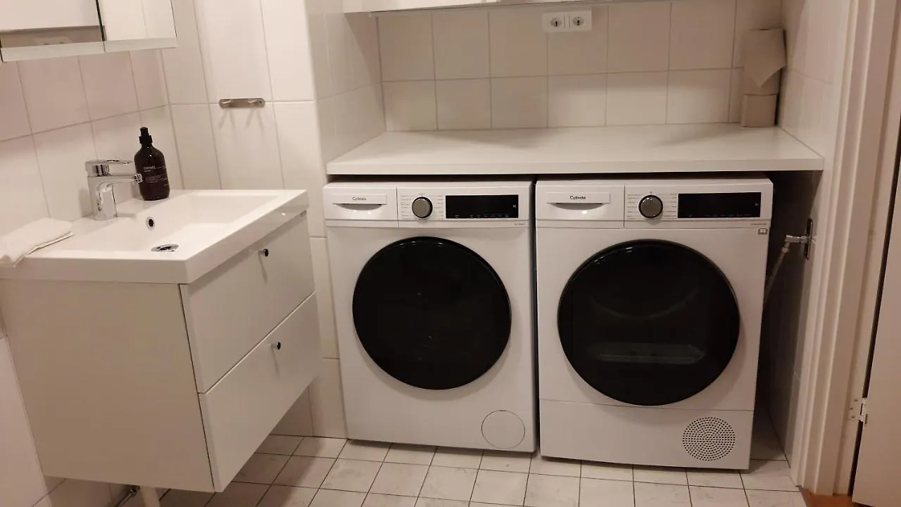 Stockholm Private Rooms In Shared Lovely, Amazing, Modern Apartment +Garden +Bbq 0*,