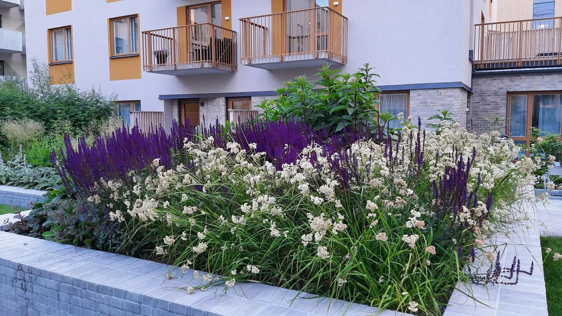 Stockholm Private Rooms In Shared Lovely, Amazing, Modern Apartment +Garden +Bbq 0*,  Sweden